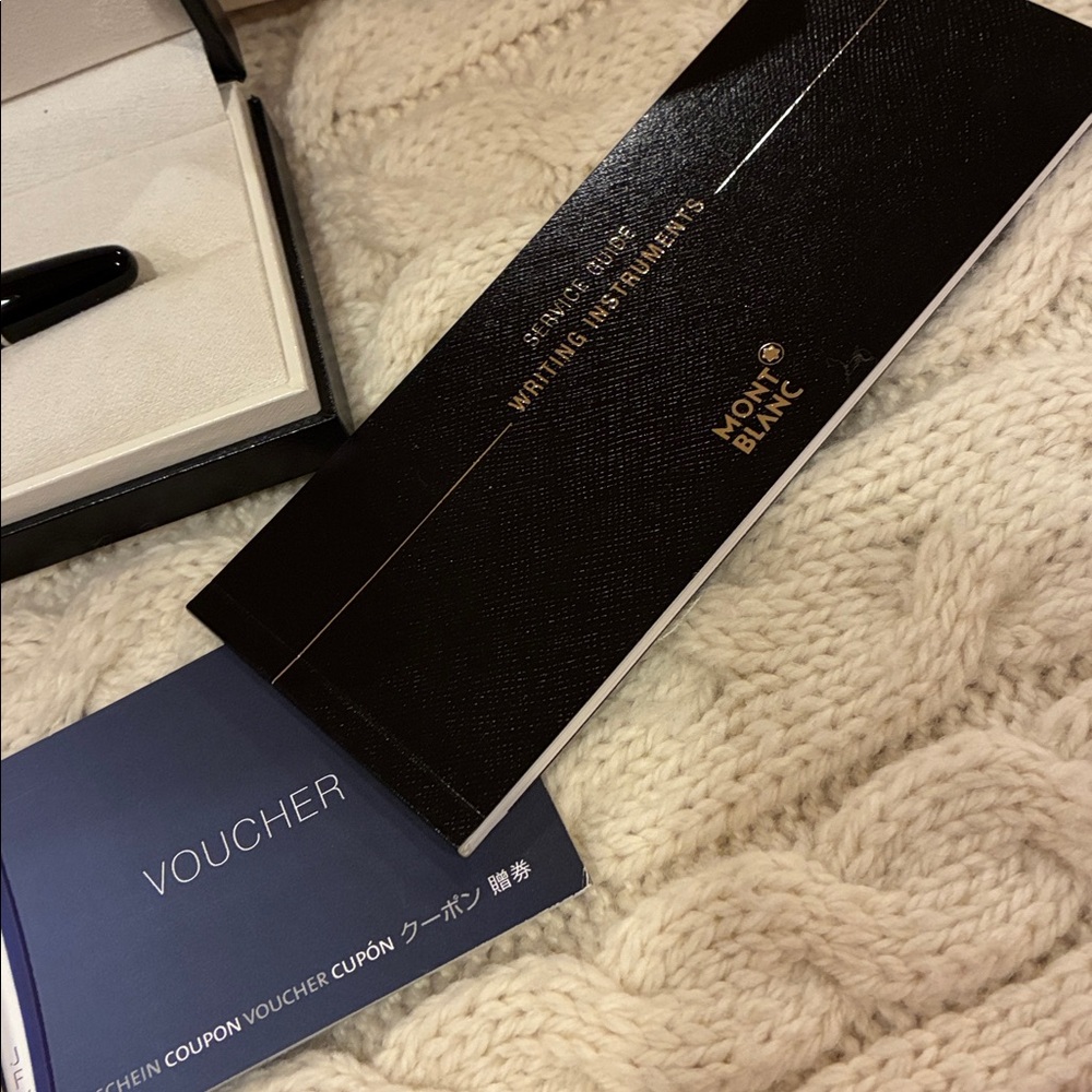 MONTBLANC PLATINUM-COATED BALLPOINT PEN - Picture 3 of 8